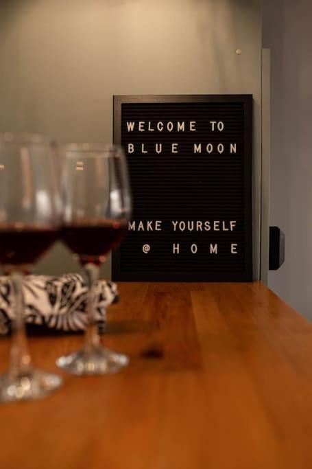 Blue Moon. Cozy Apartment Near Iulius Mall Cluj-Napoca Esterno foto
